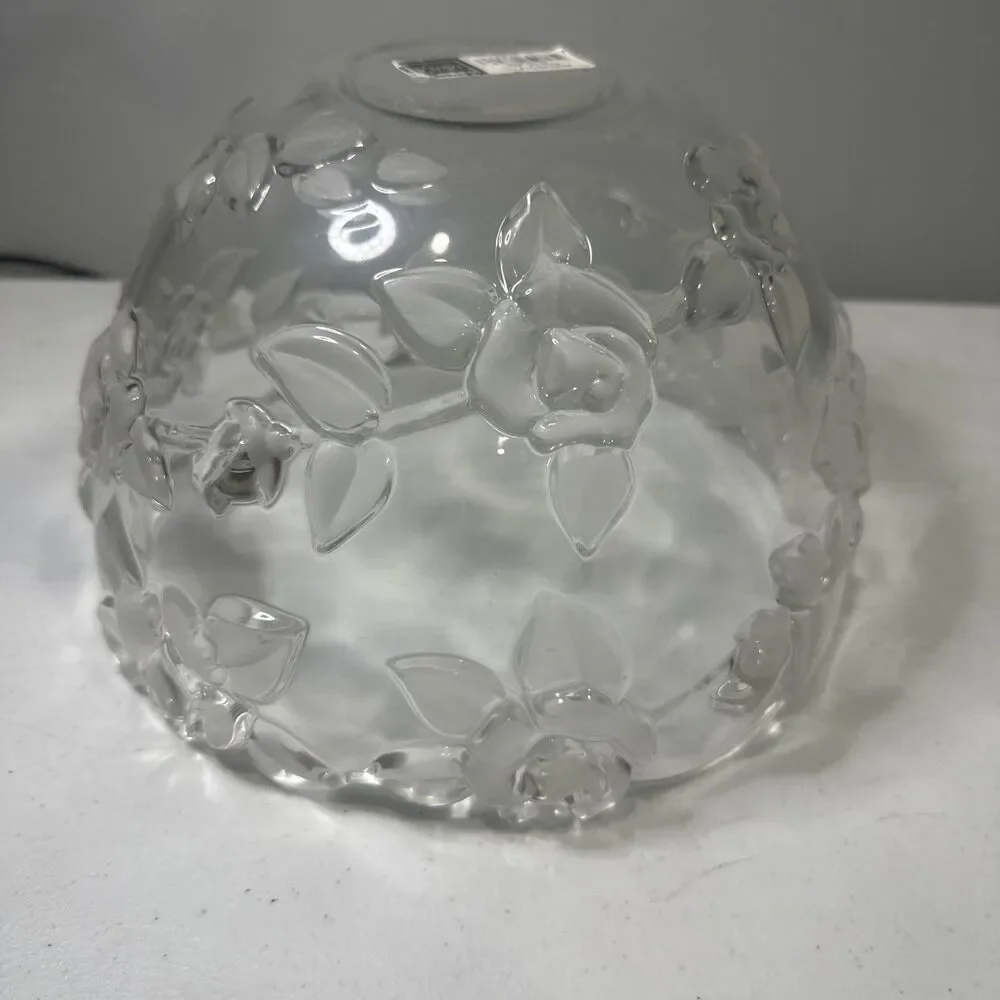 Mikasa Bella Rosa Bowl  Clear with frosted Glass Embossed Roses 9.5" - Picture 4 of 5
